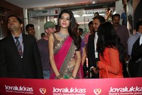 Diksha Panth at Joyalukkas International Jewellery Show Photos